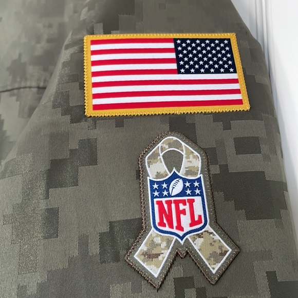 NE Patriots Salute to Service Sideline Jacket - Picture 11 of 14